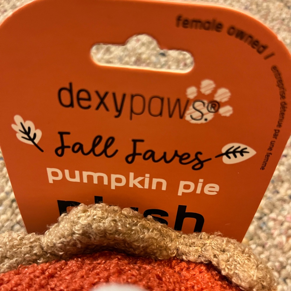 π Dexy Paws Pumpkin Pie Dog Toy - Picture 4 of 7
